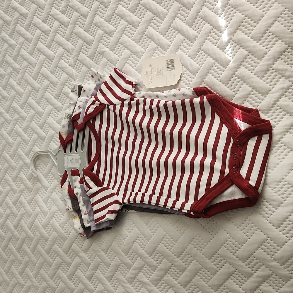 Kyle & Deena 5 piece bodysuits. NWT